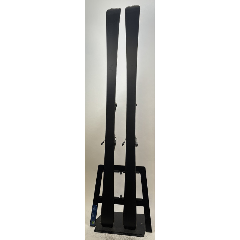 Strato 7 Carbon