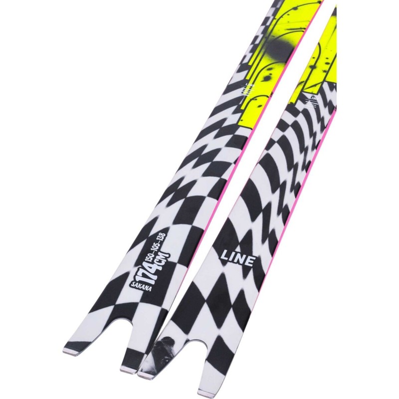 Skis freeride LINE Sakana – Polyvalence | Horizon Montagne - La Boîte à Skis