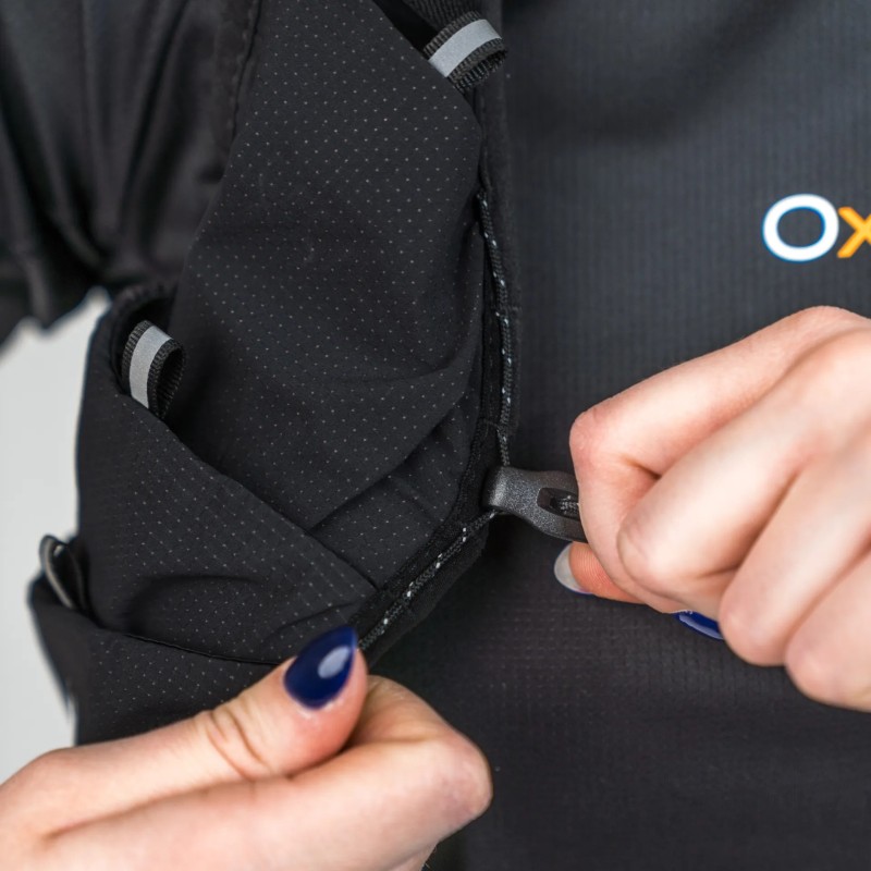 Le sac d’hydratation Spectre 12 est conçu pour les sportifs et les passionnés d’activités outdoor qui recherchent un équipement