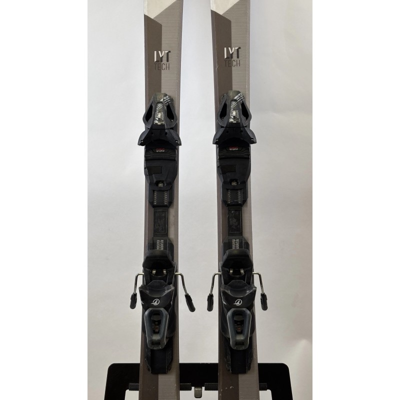 V-shape V2 LYT Tech – Ski piste maniable et confortable